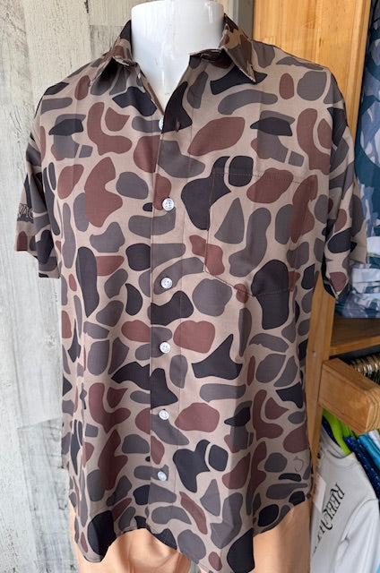 CL40E Brown Camo Short Sleeve Button Down Performance Shirt